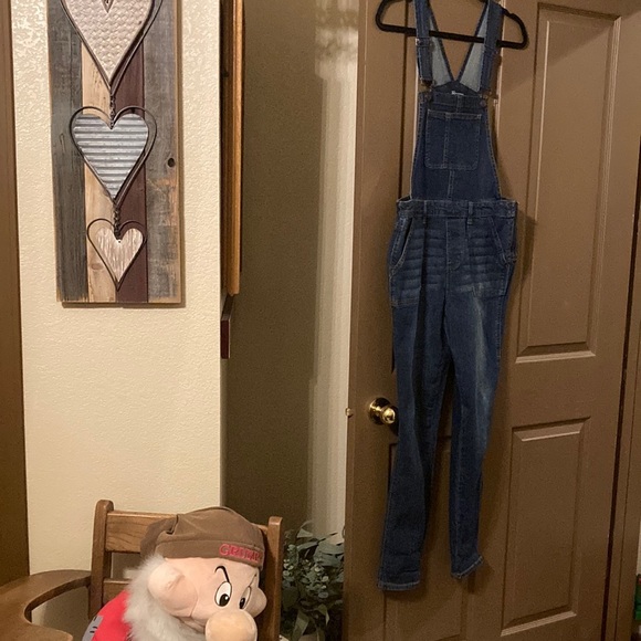 No Boundaries Distressed Denim Overalls NWOT - Picture 1 of 6